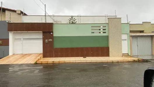 Apartamento com 4 Quartos à venda, 300m² no Cohaserma, São Luís