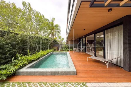 Casa de Condomínio com 4 Quartos para alugar, 298m² no Praia do Estaleiro, Balneário Camboriú