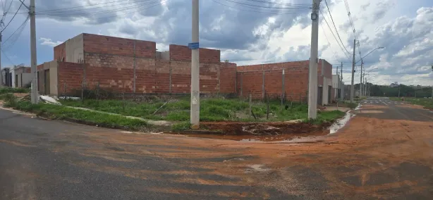 Lote/Terreno à venda, 200m² no Residencial Fruta do Conde, Uberlândia