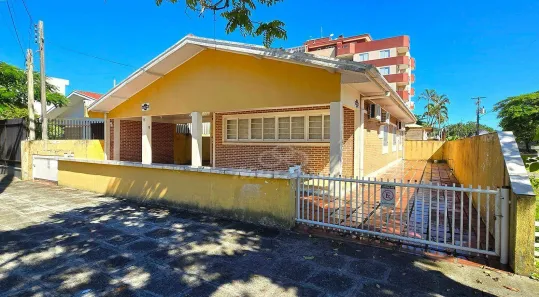 Casa com 5 Quartos à venda, 170m² no , Guaratuba