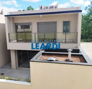 Casa de Condomínio com 3 Quartos à venda, 230m² no Tamboré, Santana de Parnaíba