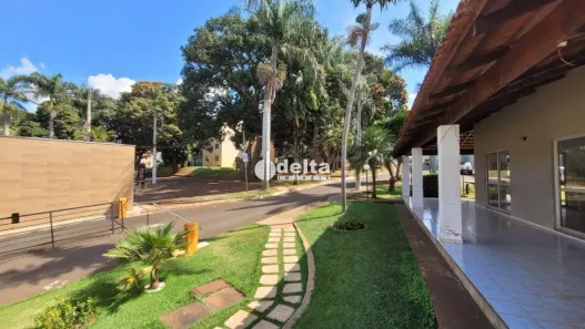 Apartamento com 2 Quartos para alugar, 54m² no Jardim Patrícia, Uberlândia