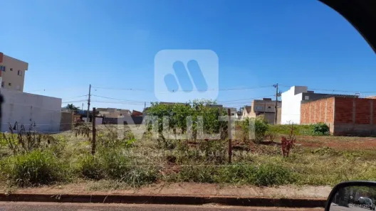 Lote/Terreno com 1 Quarto à venda, 250m² no Jardim Brasília, Uberlândia