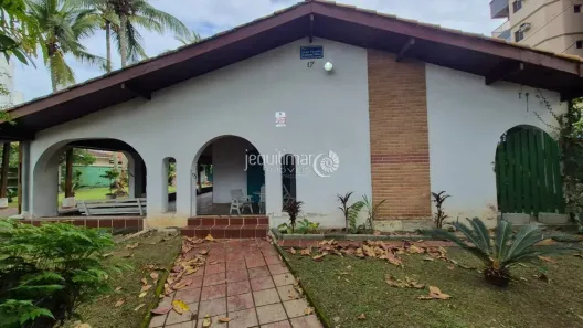 Casa com 4 Quartos à venda, 800m² no Enseada, Guarujá