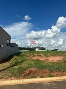Lote/Terreno à venda, 300m² no Residencial Villa de León, Piratininga