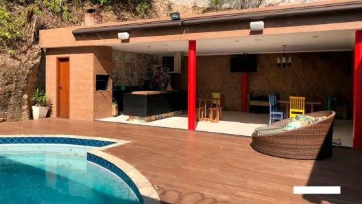 Casa com 4 Quartos à venda, 320m² no São Francisco, Niterói