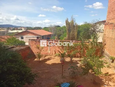 Casa com 2 Quartos à venda, 120m² no Vila Regina, Montes Claros