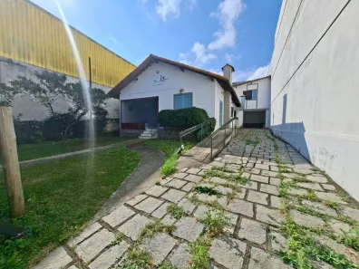 Imóvel Comercial com 3 Quartos para alugar, 180m² no Várzea, Teresópolis