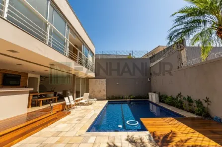 Casa com 5 Quartos à venda, 687m² no Pacaembu, São Paulo