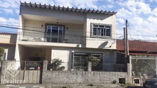 Casa com 4 Quartos à venda, 225m² no Barreira Cravo, Volta Redonda