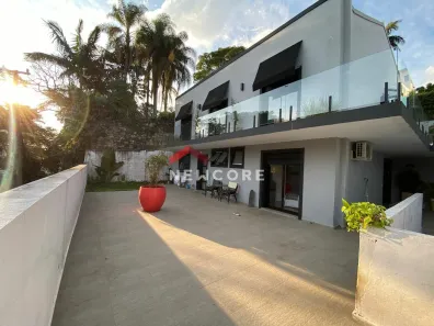 Casa com 3 Quartos à venda, 358m² no Jardim Guedala, São Paulo
