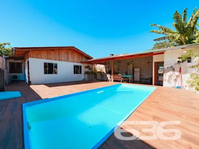 Casa com 3 Quartos à venda, 229m² no Guanabara, Joinville