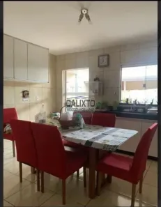 Casa com 3 Quartos à venda, 197m² no Planalto, Uberlândia