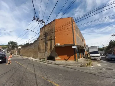 Galpão/Depósito/Armazém com 5 Quartos para alugar, 1500m² no Retiro, Volta Redonda