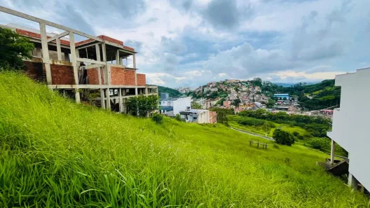 Lote/Terreno à venda, 420m² no Grama, Juiz de Fora