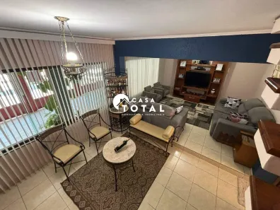 Sobrado com 4 Quartos à venda, 295m² no Vila Homero Thon, Santo André