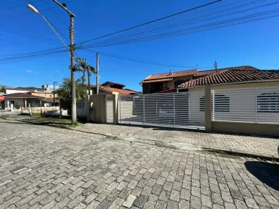 Casa com 4 Quartos à venda, 180m² no Itoupava Norte, Blumenau
