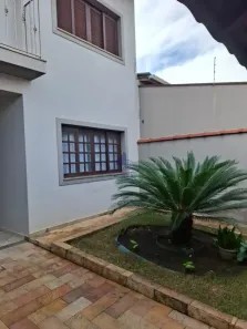 Sobrado com 3 Quartos à venda, 147m² no Vila São José, Taubaté