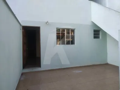 Casa com 2 Quartos para alugar, 60m² no Vila Basileia, São Paulo