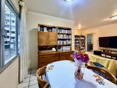 Apartamento com 3 Quartos à venda, 99m² no Centro, Florianópolis