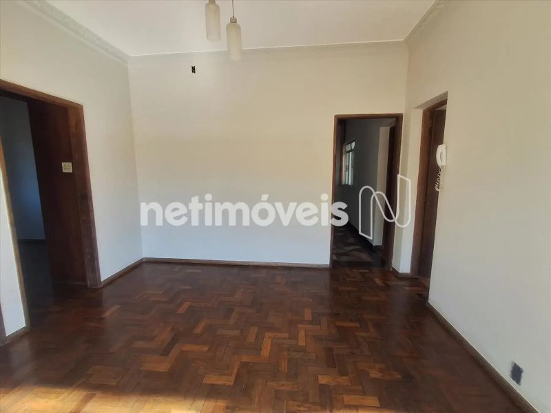 Casa com 3 quartos — Dom Cabral, Belo Horizonte