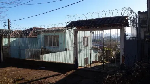 Casa com 2 Quartos à venda, 95m² no Partenon, Porto Alegre