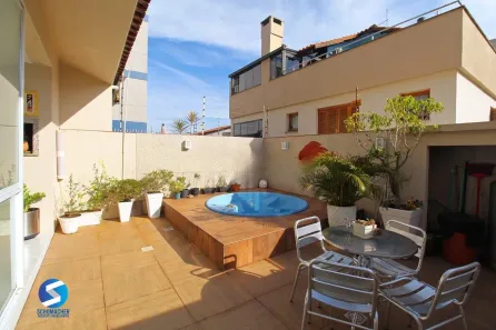 Casa com 4 Quartos à venda, 284m² no Jardim Itu, Porto Alegre