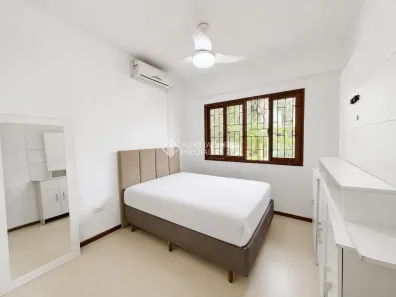 Casa de Condomínio com 3 Quartos para alugar, 100m² no São João do Rio Vermelho, Florianópolis