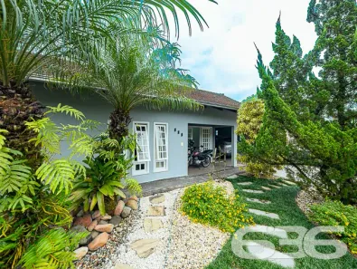 Casa com 3 Quartos à venda, 170m² no Nova Brasília, Joinville