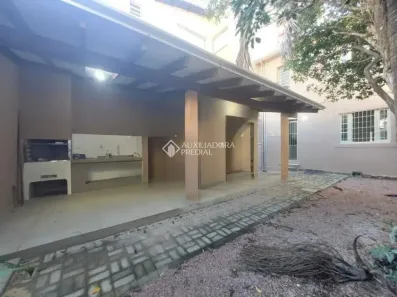 Casa com 3 Quartos para alugar, 130m² no Menino Deus, Porto Alegre