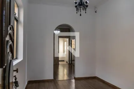 Casa com 3 Quartos à venda, 250m² no Carlos Prates, Belo Horizonte