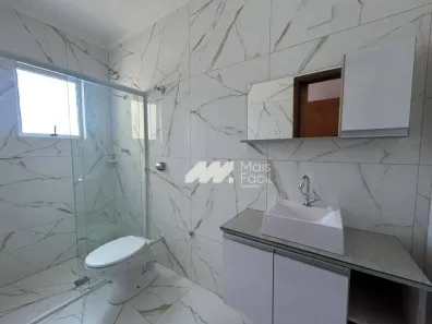 Apartamento com 3 Quartos para alugar, 110m² no Zona 01, Maringá