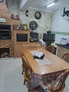 Sobrado com 3 Quartos à venda, 178m² no Vila Netinho, Sorocaba