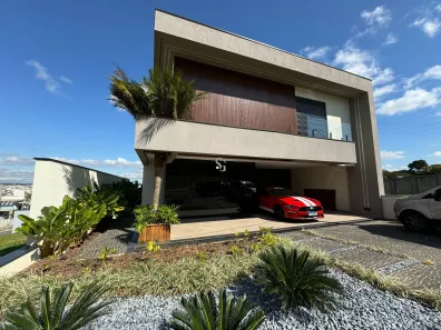 Casa de Condomínio com 3 Quartos à venda, 270m² no Jardim do Lago, Campinas
