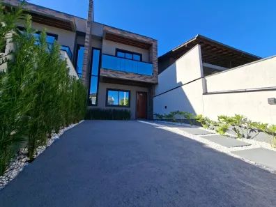 Sobrado com 2 Quartos à venda, 95m² no Madri, Palhoça