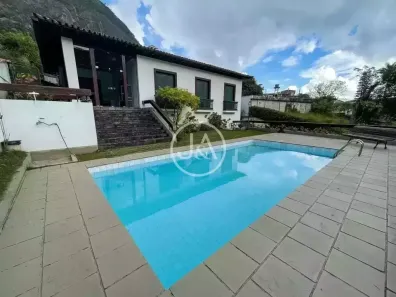 Casa com 4 Quartos à venda, 277m² no Quitandinha, Petrópolis
