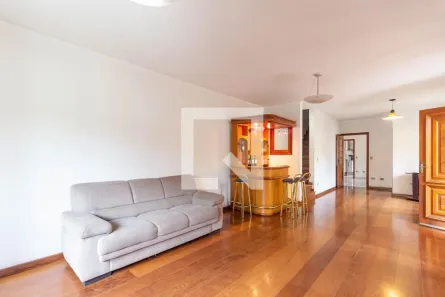 Casa com 5 Quartos à venda, 400m² no Jardim das Vertentes, São Paulo