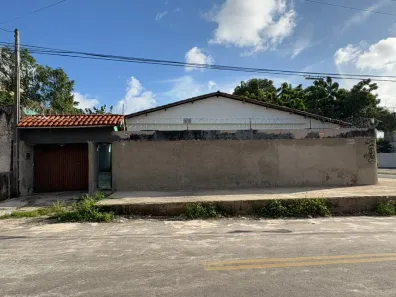 Casa com 4 Quartos para alugar, 483m² no Maraponga, Fortaleza