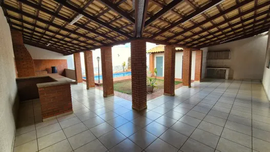 Casa com 3 Quartos para alugar, 300m² no Jardim Colorado, Goiânia