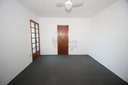 Apartamento com 2 Quartos para alugar, 50m² no Centro, Pelotas