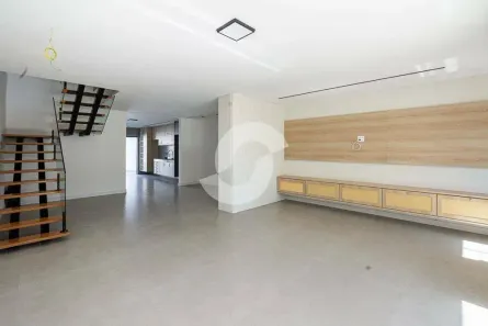 Casa com 3 Quartos à venda, 200m² no Piratininga, Niterói