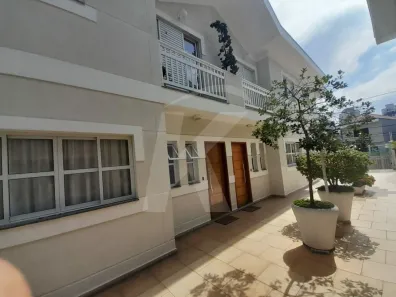 Sobrado com 3 Quartos para alugar, 200m² no Chora Menino, São Paulo