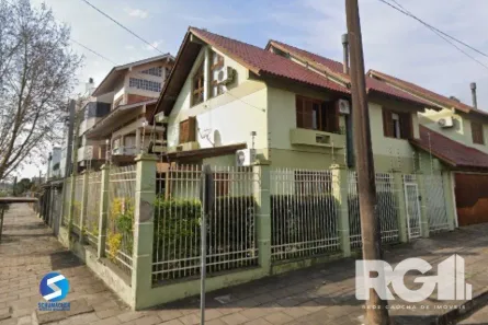 Casa com 4 Quartos à venda, 387m² no Jardim Itu, Porto Alegre