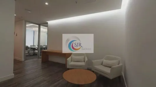 Sala Comercial para alugar, 247m² no Vila Nova Conceição, São Paulo