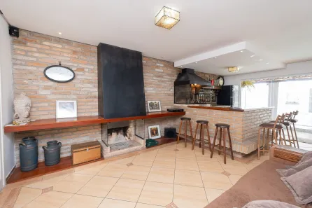 Casa com 2 Quartos à venda, 215m² no Areal, Pelotas