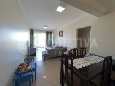 Apartamento com 3 Quartos para alugar, 94m² no Fundinho, Uberlândia