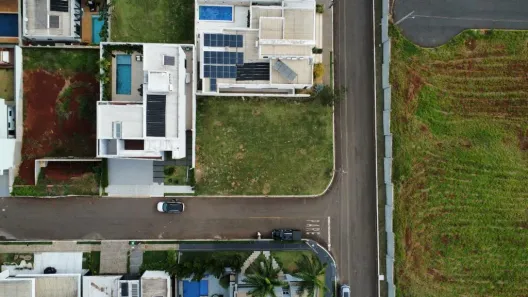 Lote/Terreno à venda, 394m² no Jardim Alvorada, Maringá