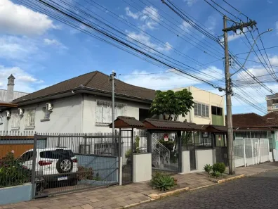 Casa com 3 Quartos à venda, 438m² no Nossa Senhora de Lourdes, Caxias do Sul
