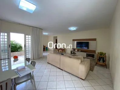 Casa com 4 Quartos à venda, 188m² no Jardim América, Goiânia