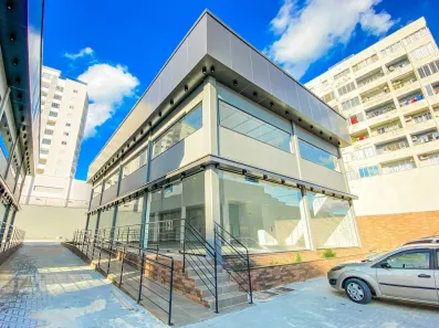 Galpão/Depósito/Armazém para alugar, 681m² no Centro I, Brusque